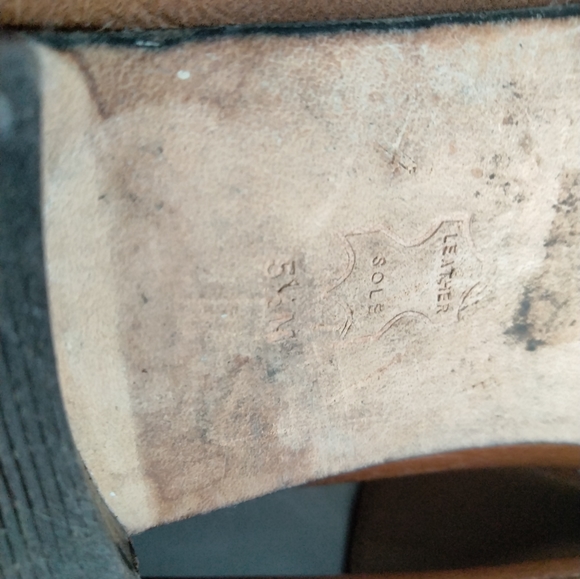 Tory Burch Brown Leather Loafers with Gold Accents - Picture 2 of 14